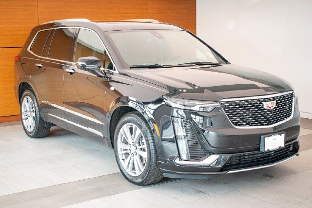 Used 2024 Cadillac XT6 Premium Luxury AWD/4WD image 5