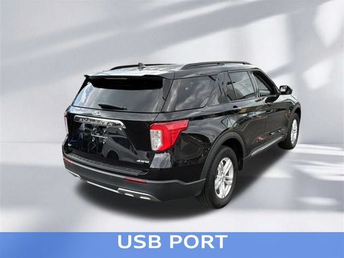 Used 2023 Ford Explorer XLT w/ Equipment Group 202A AWD/4WD image 8