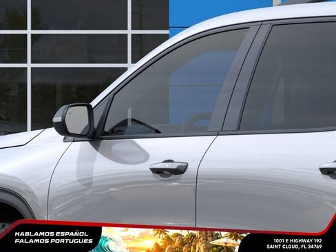 New 2026 Chevrolet Traverse Z71 w/ Driver Confidence Package AWD/4WD image 12