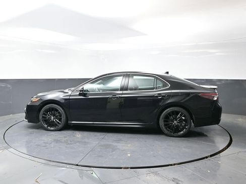 Used 2023 Toyota Camry XSE image 11