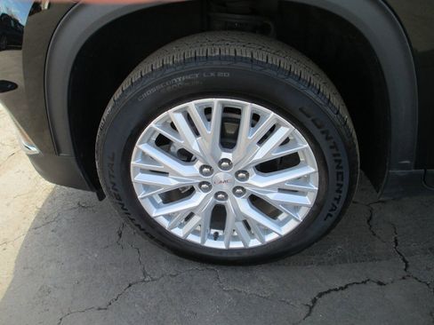 Certified 2024 GMC Acadia Elevation w/ Luxury Package image 13