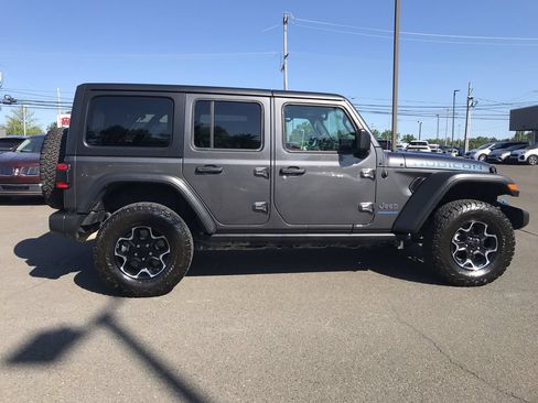 Used 2023 Jeep Wrangler Unlimited Rubicon 4xe w/ Cold Weather Group AWD/4WD image 7
