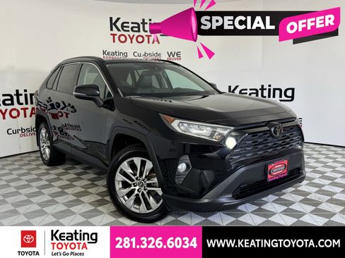 Certified 2020 Toyota RAV4 XLE Premium FWD image 2