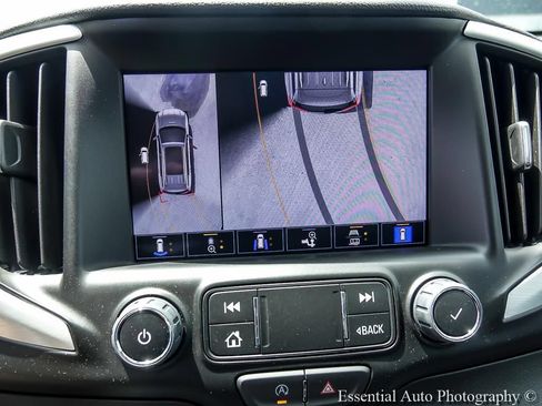 Used 2024 GMC Terrain SLT w/ Tech Package FWD image 21