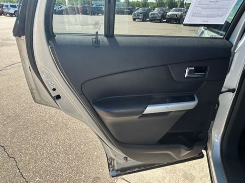 Used 2013 Ford Edge SEL FWD image 13