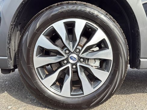 Used 2025 Subaru Outback Limited image 9