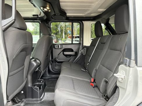 Used 2021 Jeep Wrangler Unlimited Sport AWD/4WD image 13