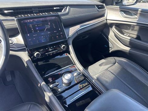 Used 2022 Jeep Grand Cherokee L Overland image 11