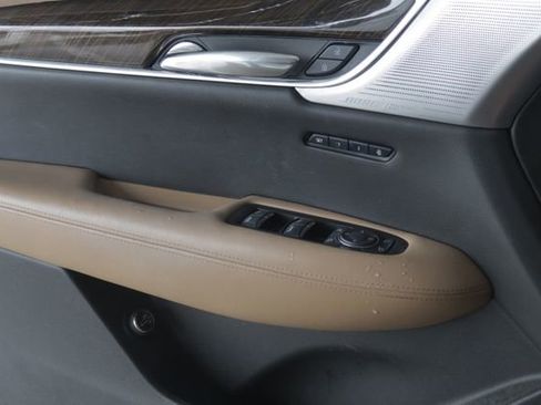 Certified 2021 Cadillac XT6 Premium Luxury w/ Platinum Package image 22