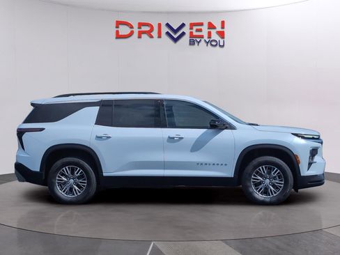 New 2026 Chevrolet Traverse LT w/ Driver Confidence Package image 6