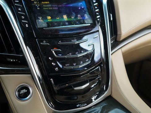 Used 2019 Cadillac Escalade Platinum image 21