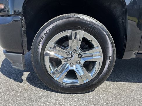 Used 2018 Chevrolet Silverado 1500 Custom w/ Custom Value Package AWD/4WD image 13