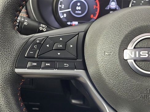 Used 2024 Nissan Kicks SR w/ SR Premium Package image 17