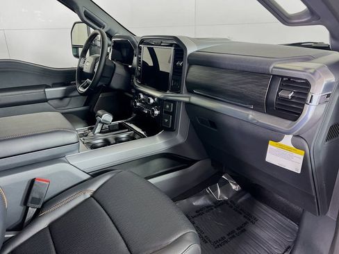 New 2025 Ford F150 Lariat w/ Equipment Group 501A Mid image 28