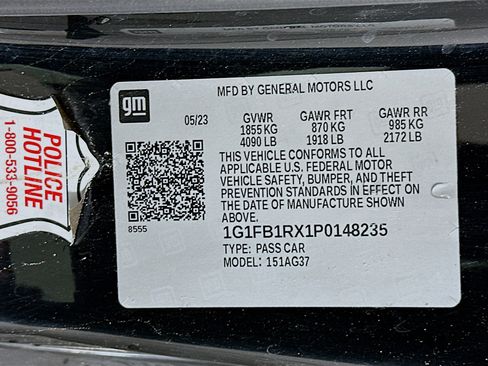Used 2023 Chevrolet Camaro LT RWD image 12