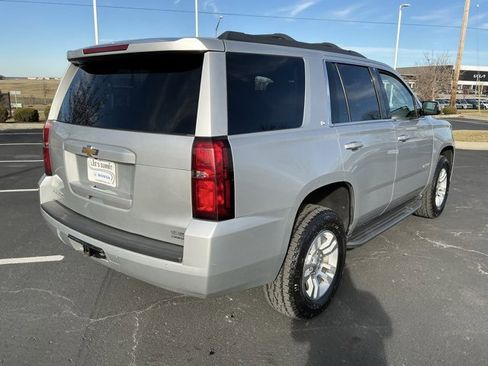 Used 2019 Chevrolet Tahoe LT image 3