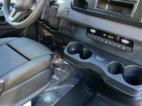 Used 2019 Mercedes-Benz Sprinter 2500 w/ Driver Convenience Package image 38