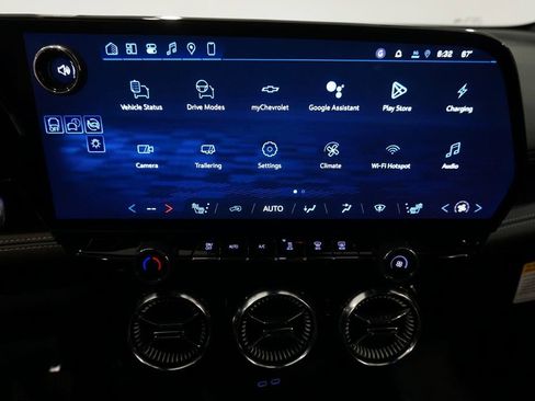 New 2026 Chevrolet Blazer EV LT AWD/4WD image 14