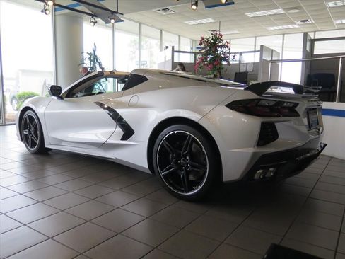 Used 2020 Chevrolet Corvette Stingray Premium Cpe w/ 3LT Preferred Equipment Group RWD image 3
