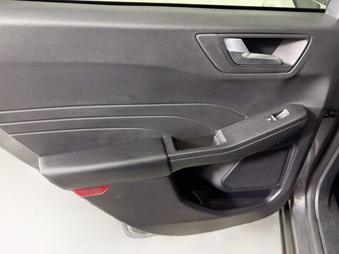 Used 2025 Ford Escape ST-Line FWD image 24