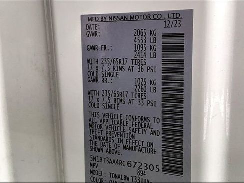 Used 2024 Nissan Rogue S image 14