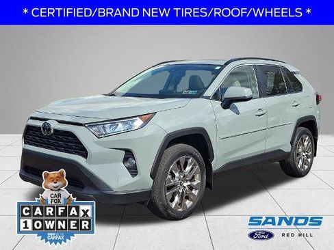 Used 2019 Toyota RAV4 XLE Premium AWD/4WD image 1