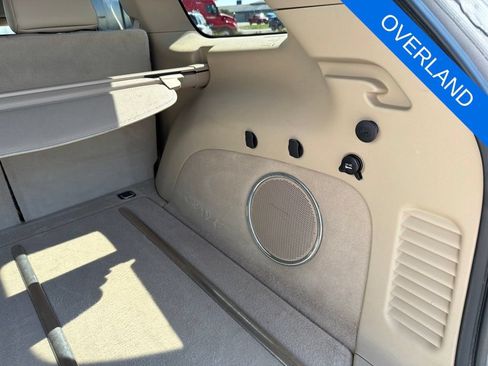 Used 2015 Jeep Grand Cherokee Overland AWD/4WD image 35