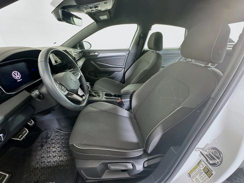 Used 2025 Volkswagen Jetta Sport image 13