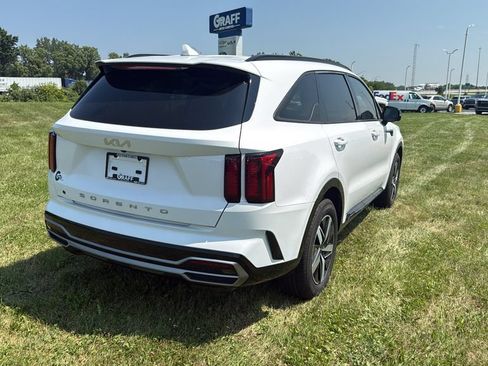 Used 2022 Kia Sorento S FWD image 6