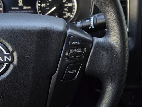 Used 2022 Nissan Frontier SV image 19