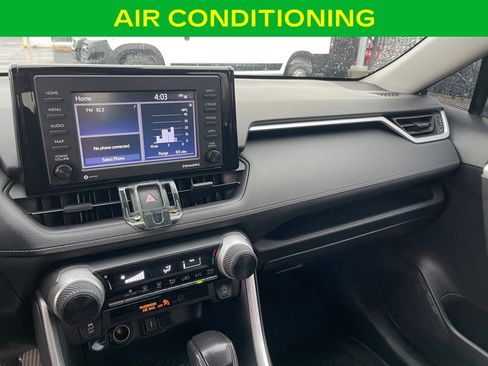 Used 2022 Toyota RAV4 LE AWD/4WD image 18