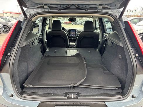 Used 2023 Volvo XC40 B5 Plus w/ Driver Assist Package AWD/4WD image 25