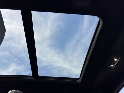 Used 2025 Toyota Tundra Platinum image 26