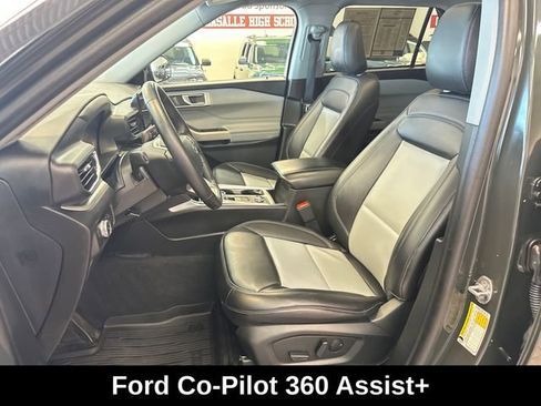 Used 2023 Ford Explorer XLT w/ Equipment Group 202A AWD/4WD image 5