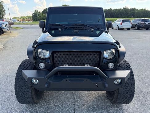 Used 2017 Jeep Wrangler Sport w/ Quick Order Package 24S AWD/4WD image 8