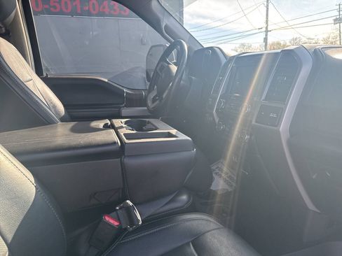 Used 2017 Ford F150 Lariat w/ Equipment Group 501A Mid AWD/4WD image 25