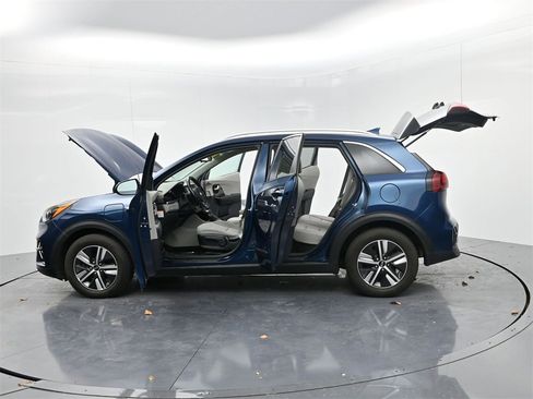 Used 2020 Kia Niro LXS image 56