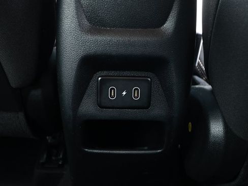 Used 2025 Hyundai Venue SEL FWD image 29