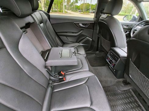 Used 2019 Audi Q8 Premium Plus AWD/4WD image 25