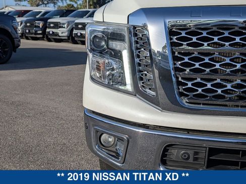 Used 2019 Nissan Titan SL w/ Texas Titan Edition image 9