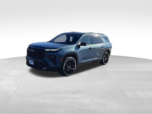 Used 2024 Chevrolet Traverse RS w/ LPO, Floor Liner Package AWD/4WD image 4