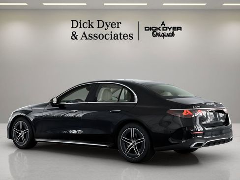 Used 2025 Mercedes-Benz E 350 Sedan image 20