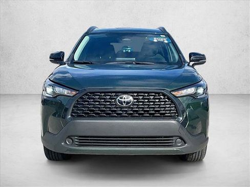 Used 2025 Toyota Corolla Cross LE FWD image 3
