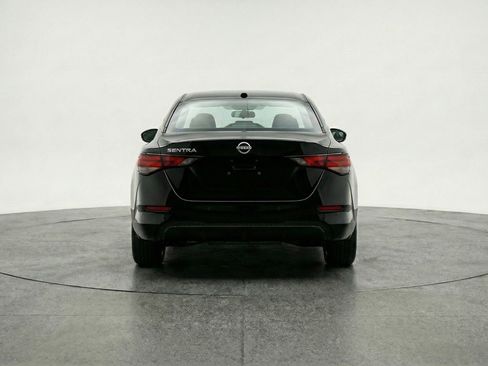 Used 2025 Nissan Sentra SV image 7
