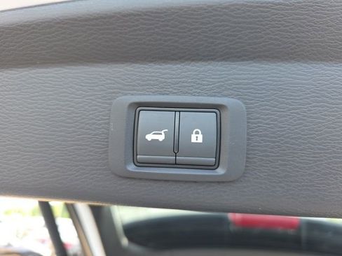 Used 2024 Mitsubishi Outlander SE image 24