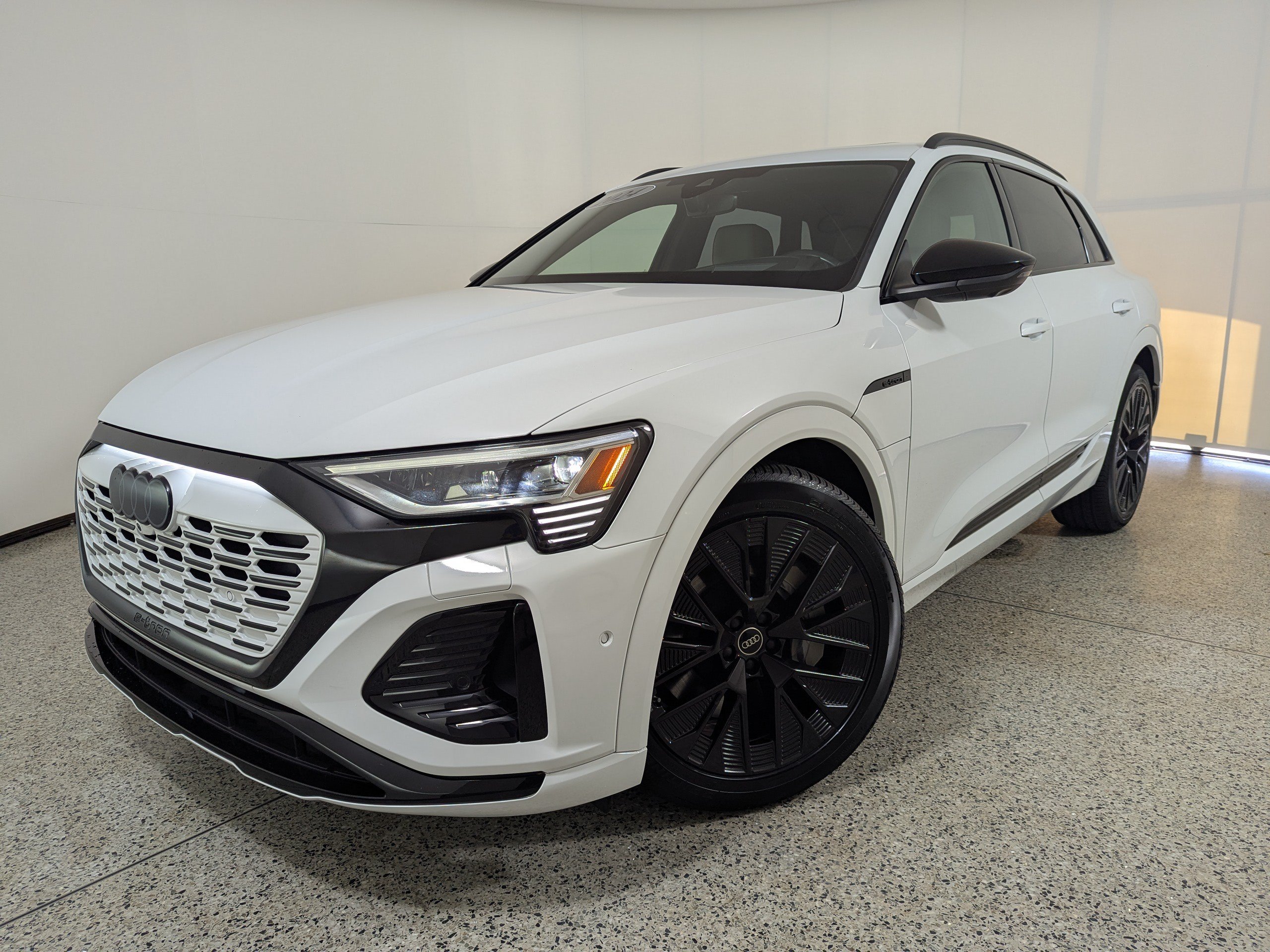 Certified 2024 Audi Q8 e-tron Premium Plus w/ Prestige Package AWD/4WD image 24