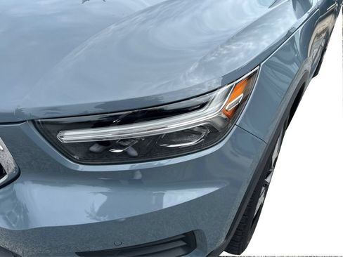 Used 2020 Volvo XC40 T5 Momentum w/ Protection Package Premier AWD/4WD image 32