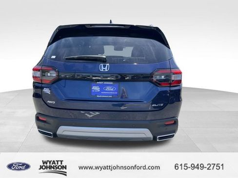 Used 2023 Honda Pilot Elite image 4