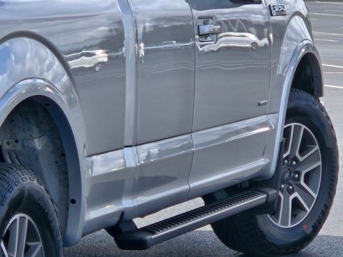 Used 2016 Ford F150 XLT w/ Equipment Group 302A Luxury image 13