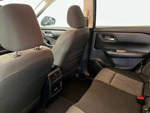Used 2025 Nissan Rogue SV AWD/4WD image 19